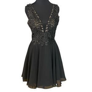 Gianni Bini Black Beaded Mini Dress semi formal size 7 cocktail formal event